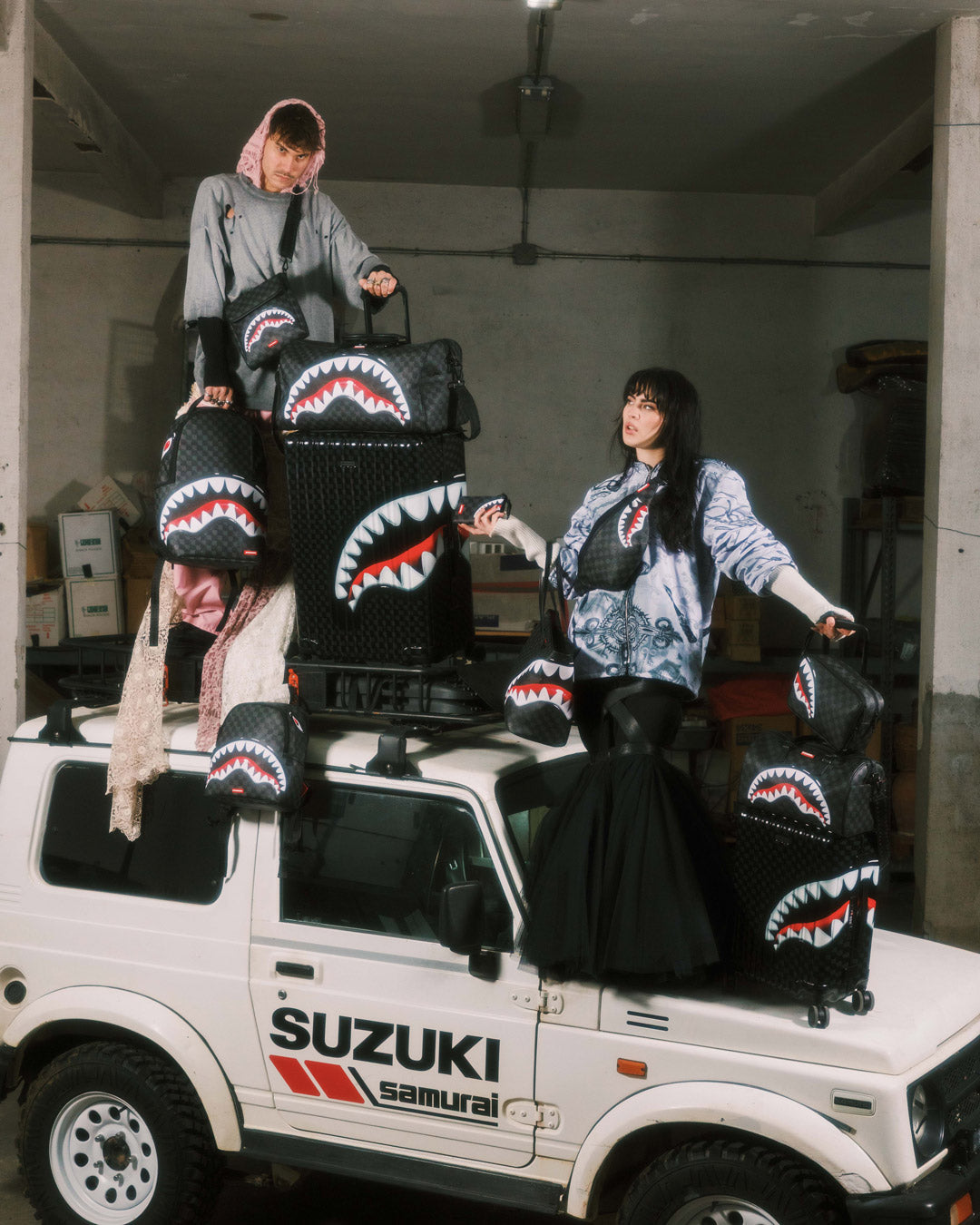 SHARKS IN PARIS HYPER PUFF TOTE